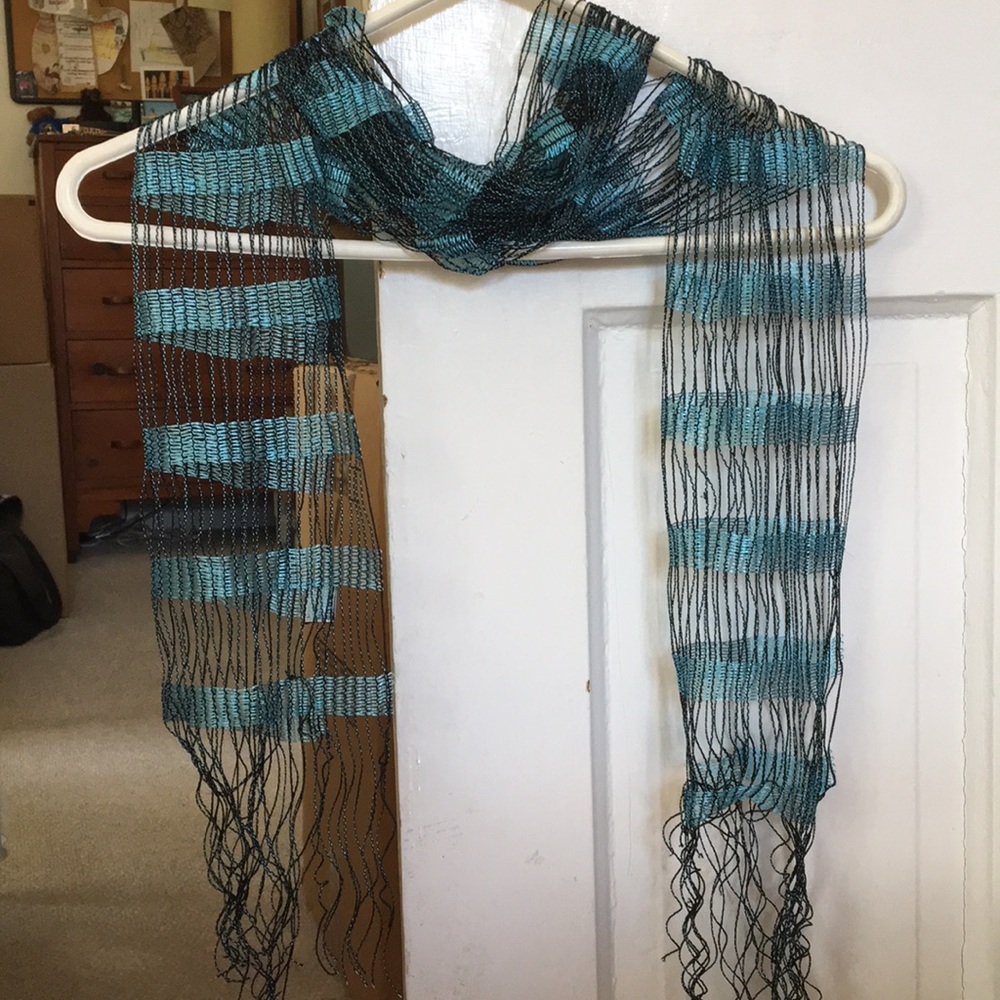 2 Chic Turquoise/Black Scarf